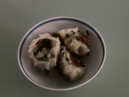 豆のちからにらまんじゅう