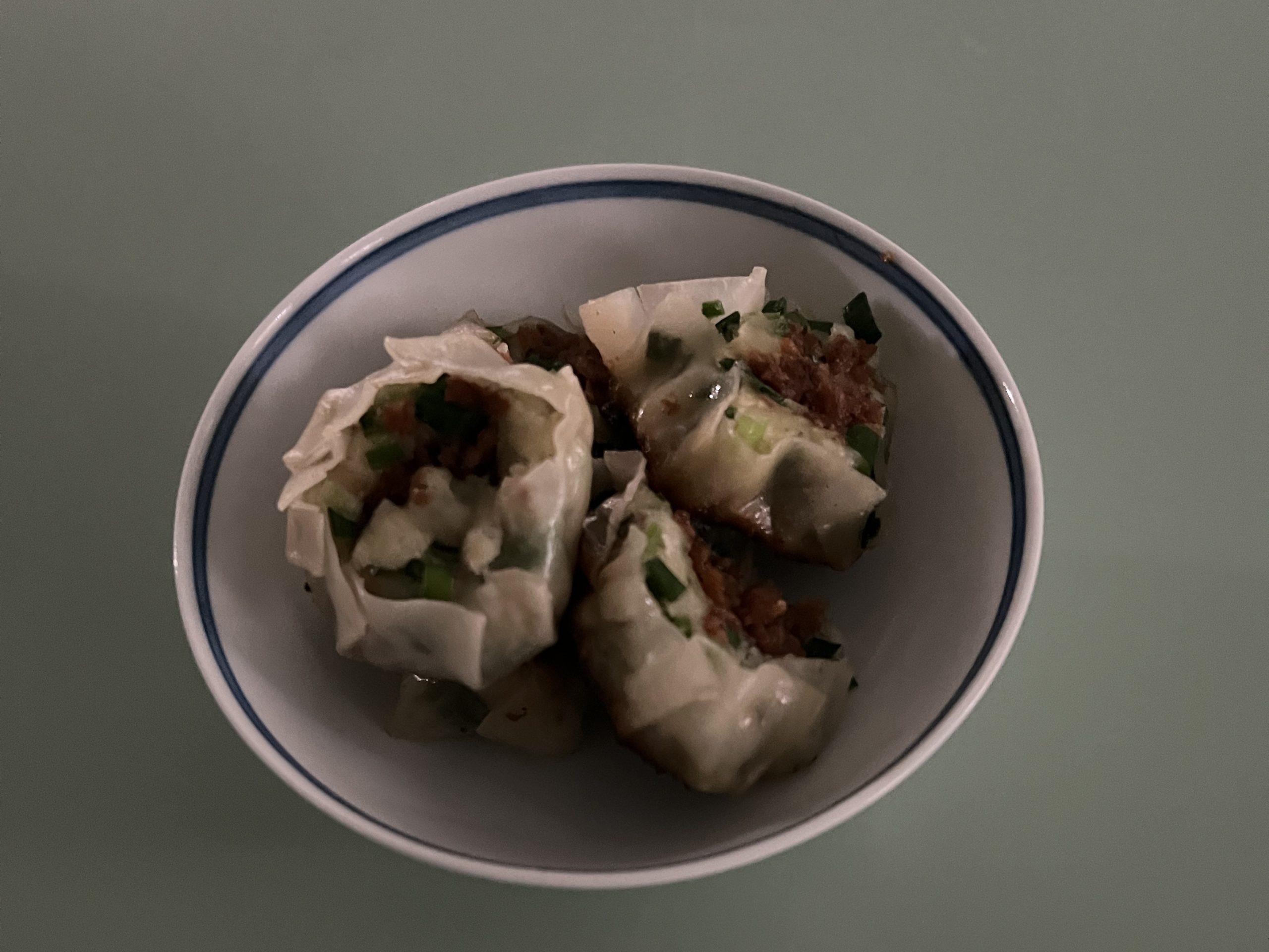 豆のちからにらまんじゅう