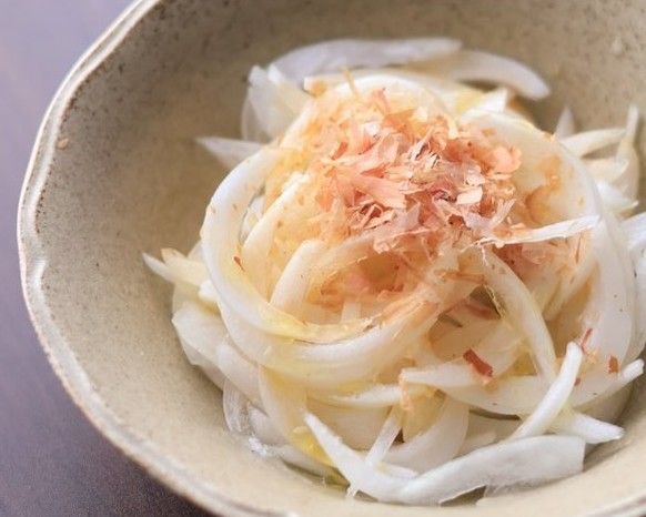 オニオンスライスかんたんサラダ